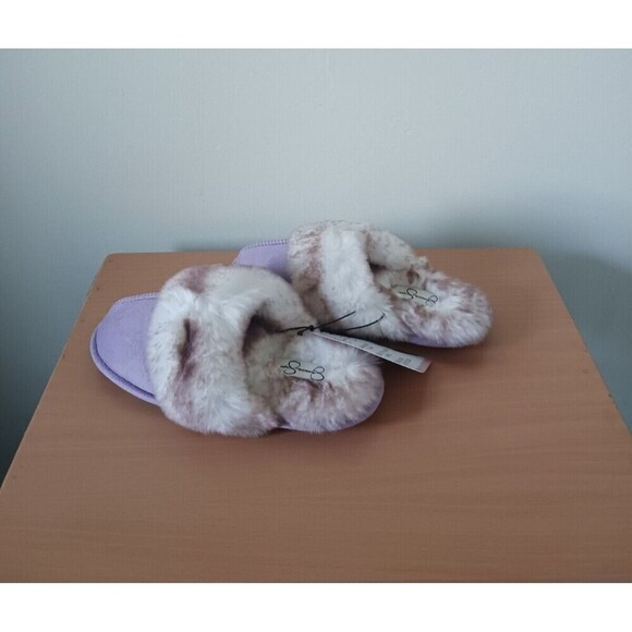 Jessica Simpson Faux Fur Slippers Lilac Memory Foam Comfy Size S (6-7) - Picture 2 of 6
